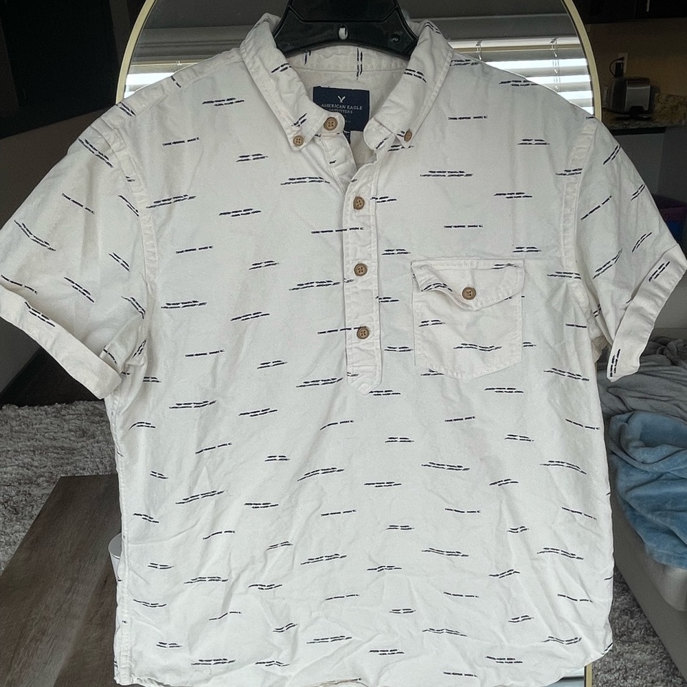 American Eagle Outfitters White Patterned short sleeve button down